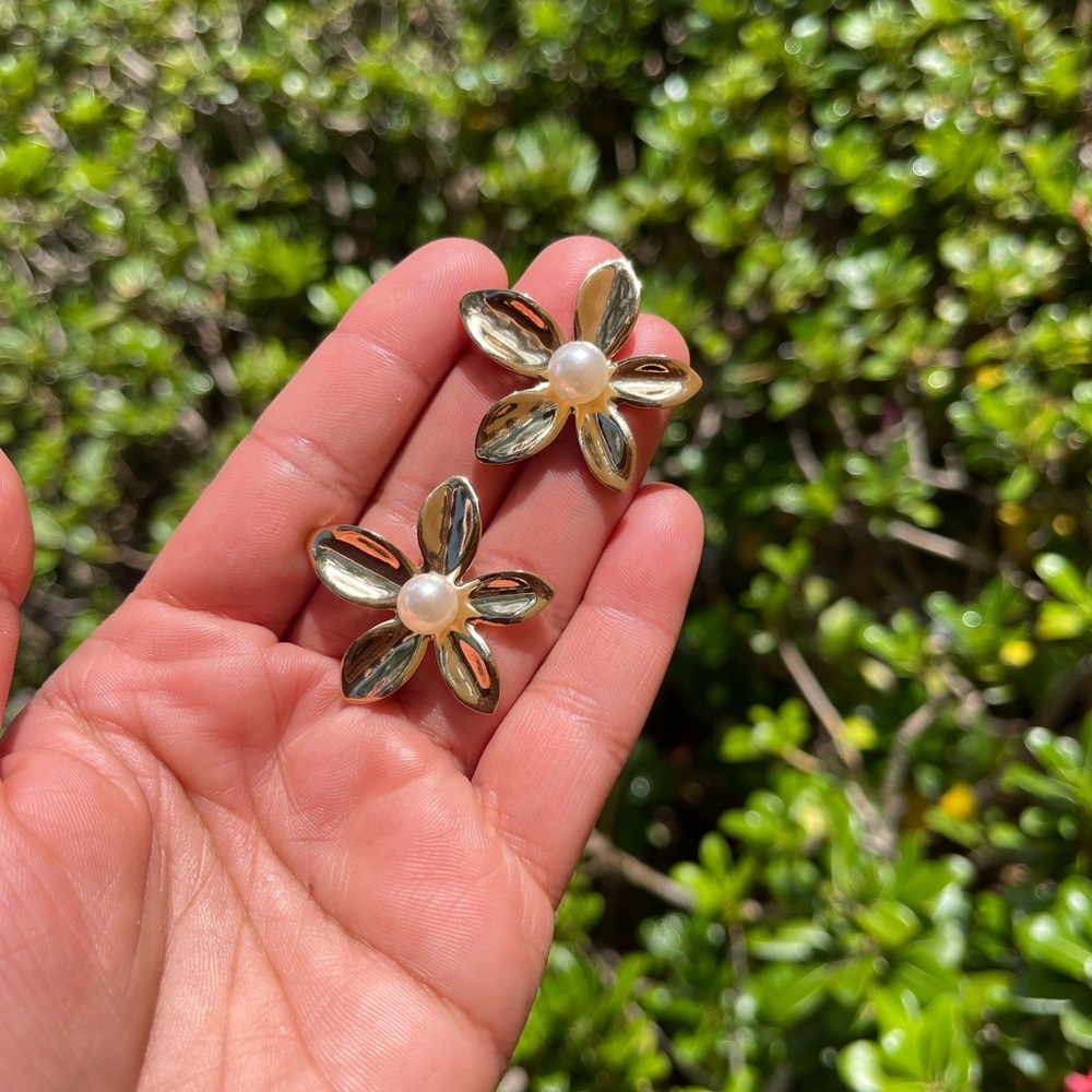 Gold and Pearl Flower Earrings